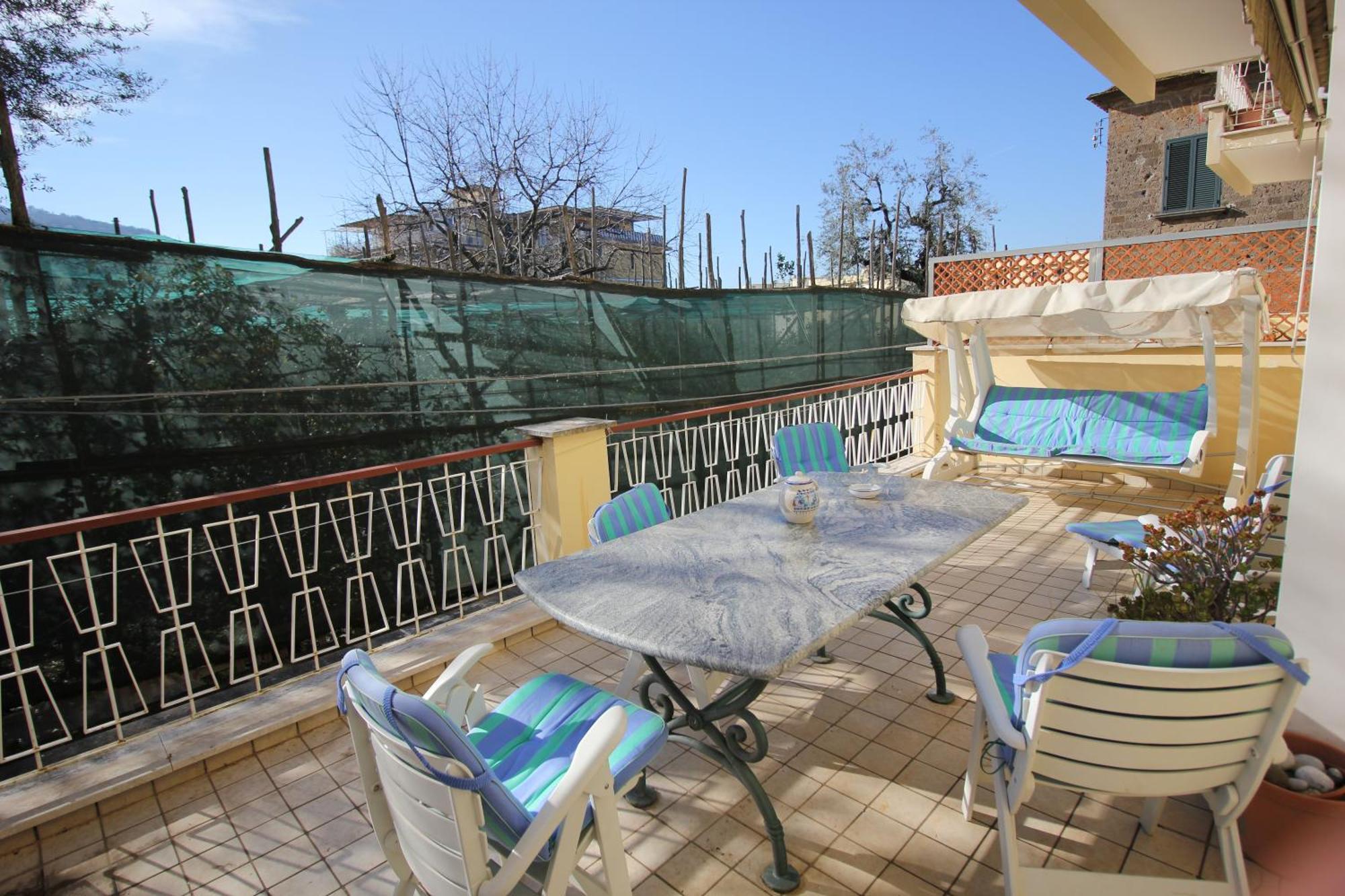 Domus Marziale Apartment ซอร์เรนโต ภายนอก รูปภาพ