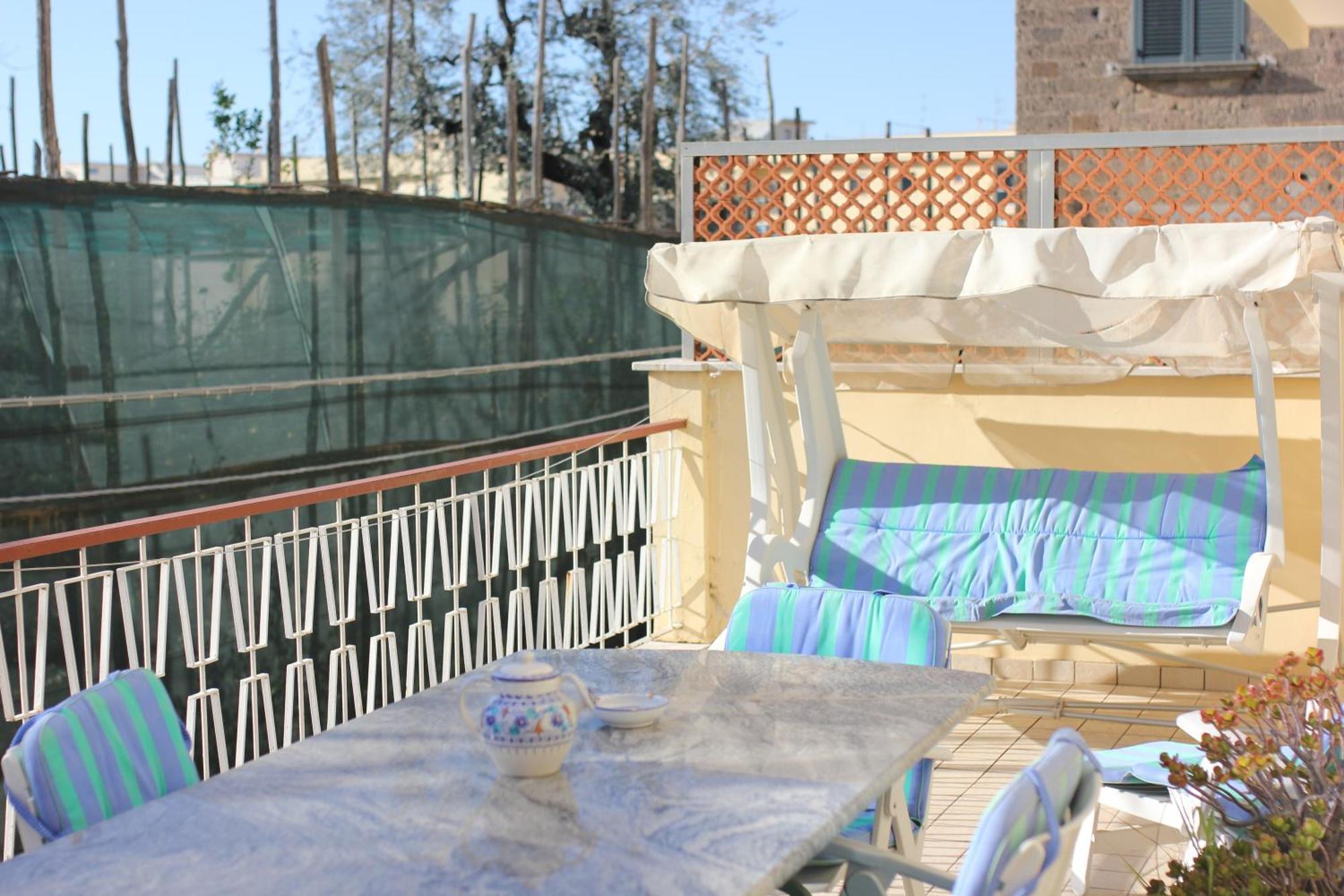 Domus Marziale Apartment ซอร์เรนโต ภายนอก รูปภาพ