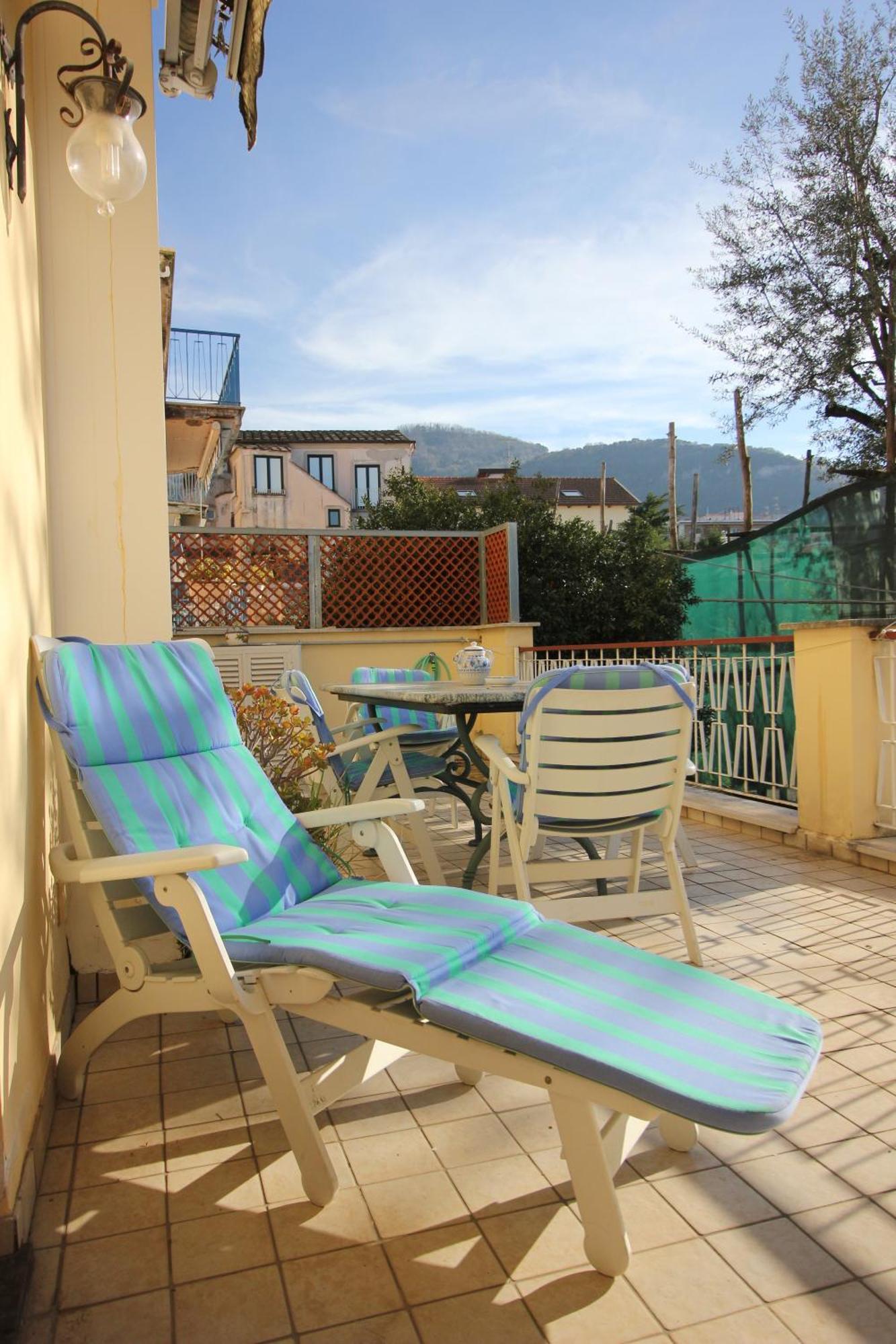 Domus Marziale Apartment ซอร์เรนโต ภายนอก รูปภาพ